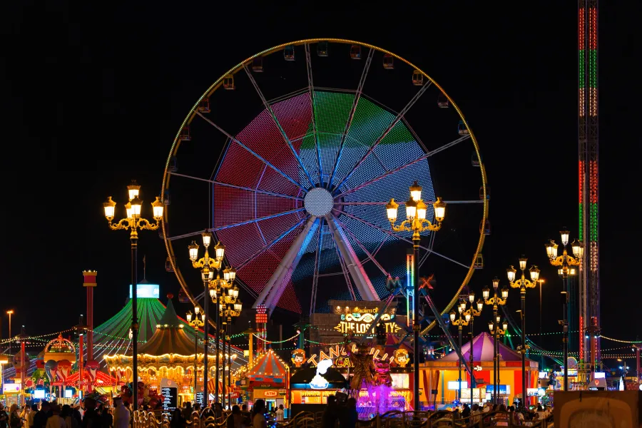 القرية العالمية. الصورة من مكتب دبي الإعلامي