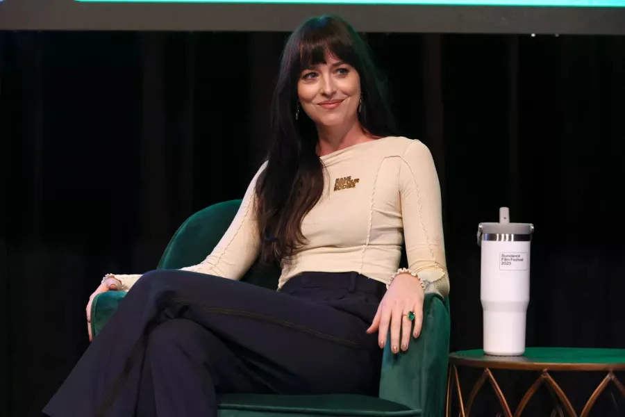 داكوتا جونسون في بارك سيتي، يوتا Dakota Johnson- مصدر الصورة: Robin Marchant/Getty Images/AFP