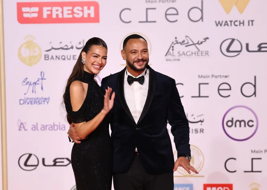 هنادي مهنا وأحمد خالد صالح بحفل افتتاح مهرجان القاهرة السينمائي- صورة خاصة لسيدتي تصوير يحيى أحمد