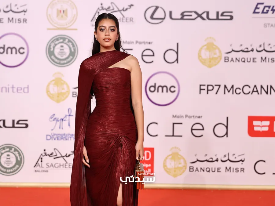 ياسمينا العبد من حفل افتتاح مهرجان القاهرة السينمائي - خاص سيدتي 