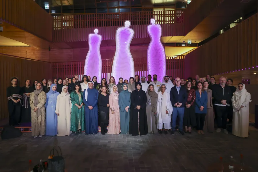  الشيخة لطيفة بنت محمد بن راشد آل مكتوم خلال تواجدها في افتتاح بيت الفن. الصورة من مكتب دبي الإعلامي
