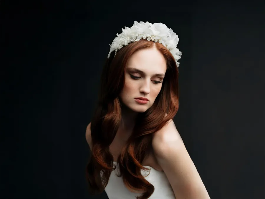 مكياج العروس بين اللمسة الناعمة والسحر الدرامي .. أي إطلالة تليق بك؟