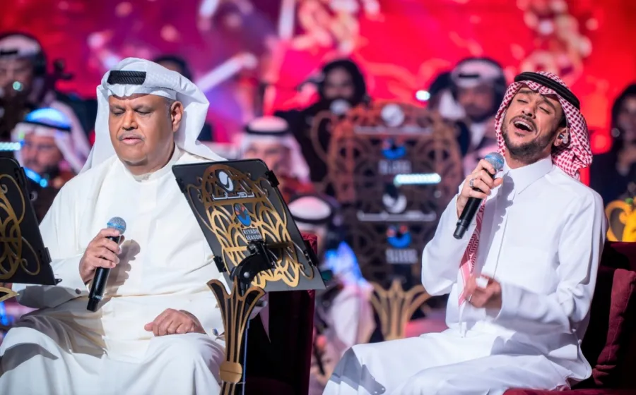 عايض ونبيل شعيل- الصورة من المركز الإعلامي لـ روتانا