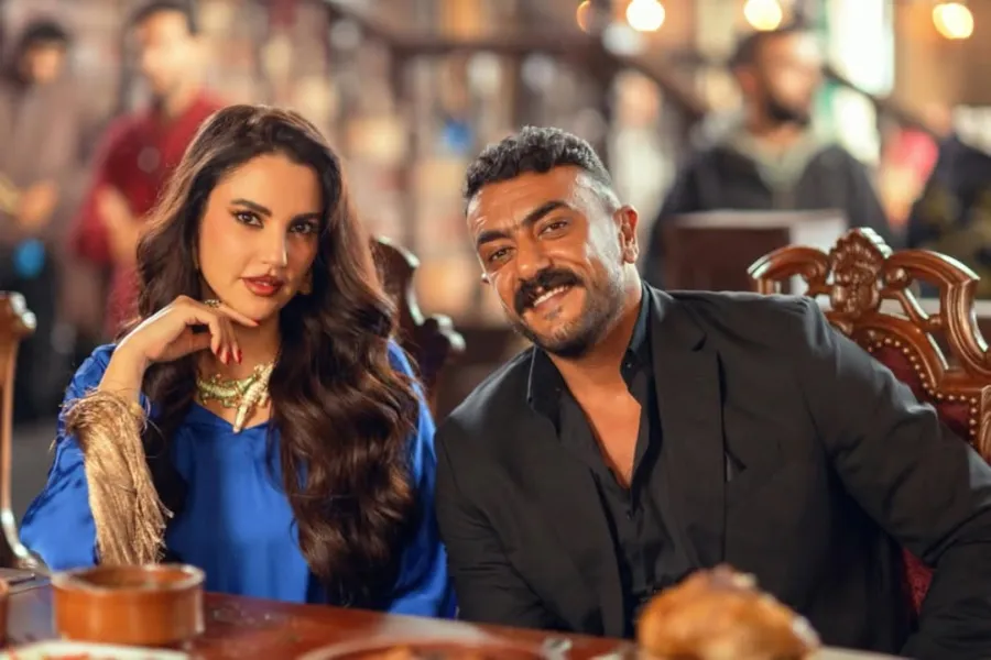 دُرّة مع أحمد العوضي في أول ظهور من كواليس مسلسل «علي كلاي» - الصورة من حساب أحمد العوضي على الفيس بوك