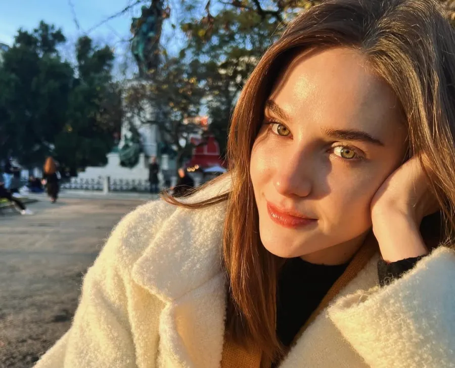 ألينا بوز- الصورة من حسابها على إنستغرام