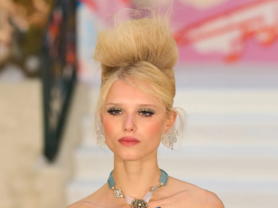 موضة مكياج السبعينات