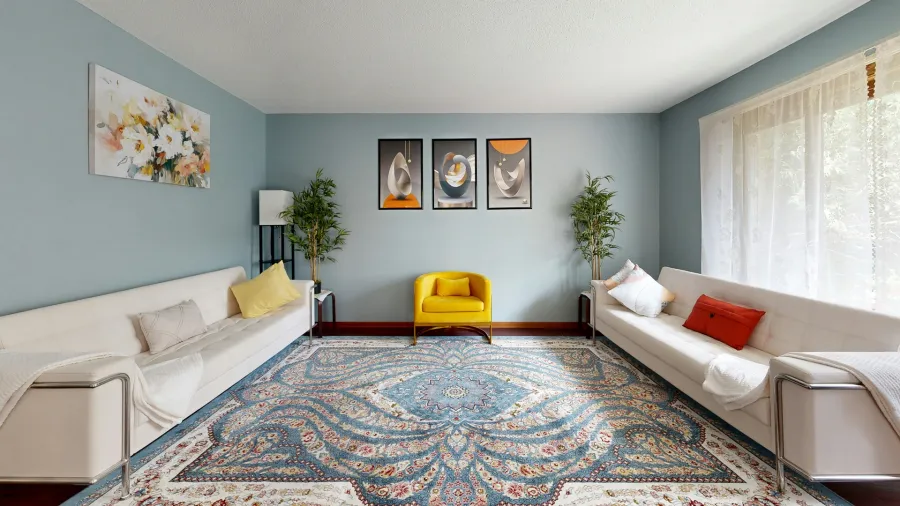 غرفة معيشة مع ستائر