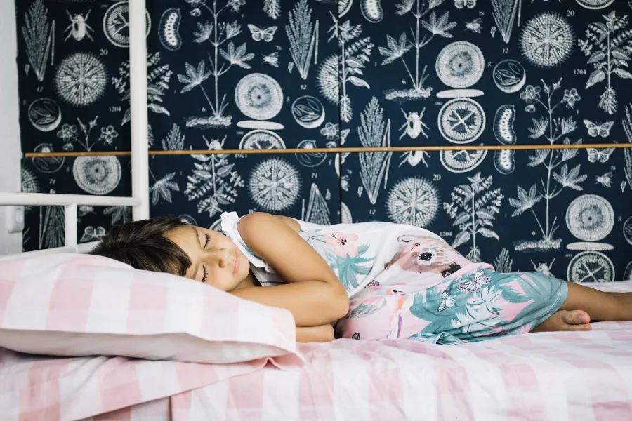 صورة لطفلة نائمة