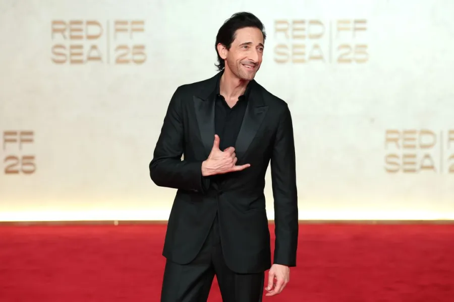 أدريان برودي Adrien Brody من مهرجان البحر الأحمر السينمائي 2025. مصدر الصورة: Daniele Venturelli/Getty Images for The Red Sea International Film Festival