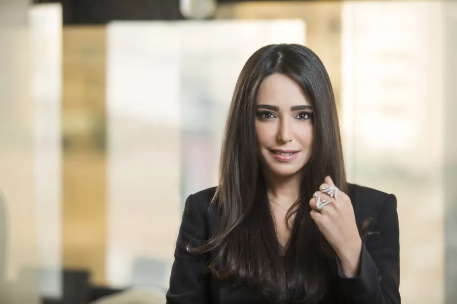 المصممة اللبنانية طرفة عيتاني مؤسسة علامة Falamank - الصورة من العلامة  