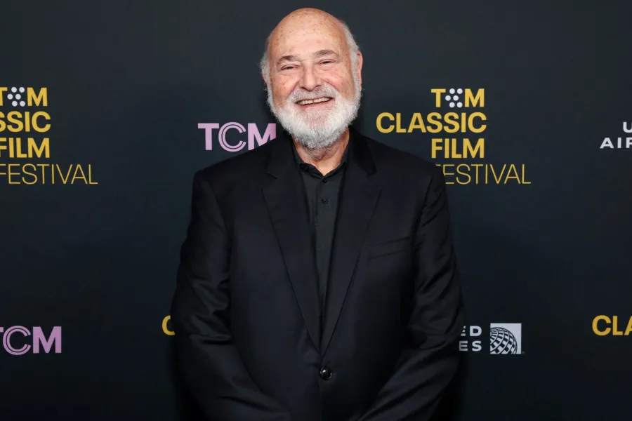 المخرج روب راينرRob Reiner. مصدر الصورة: Jesse Grant / GETTY IMAGES NORTH AMERICA / Getty Images via AFP