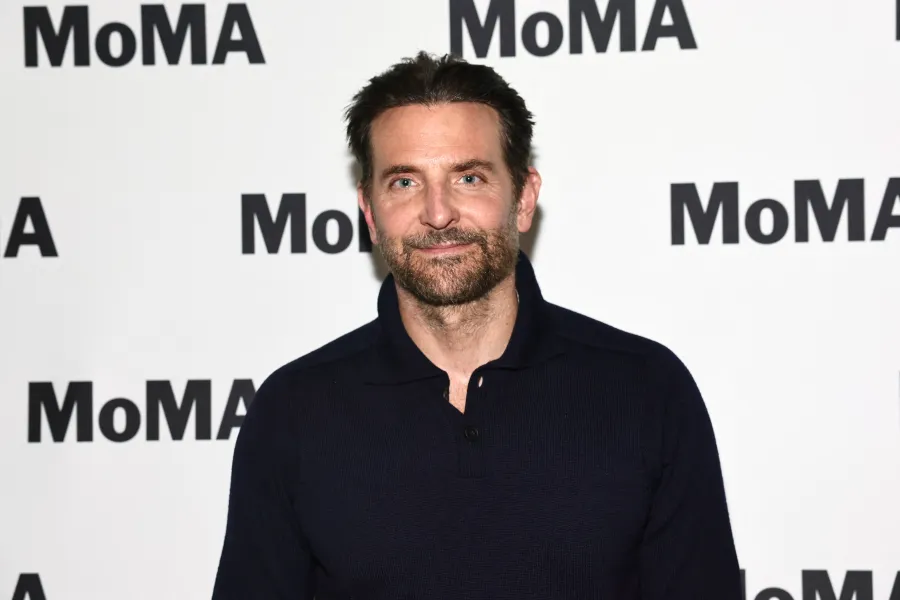 برادلي كوبر في مدينة نيويورك (Bradley Cooper in New York). مصدر الصورة:Theo Wargo / GETTY IMAGES NORTH AMERICA / Getty Images via AFP