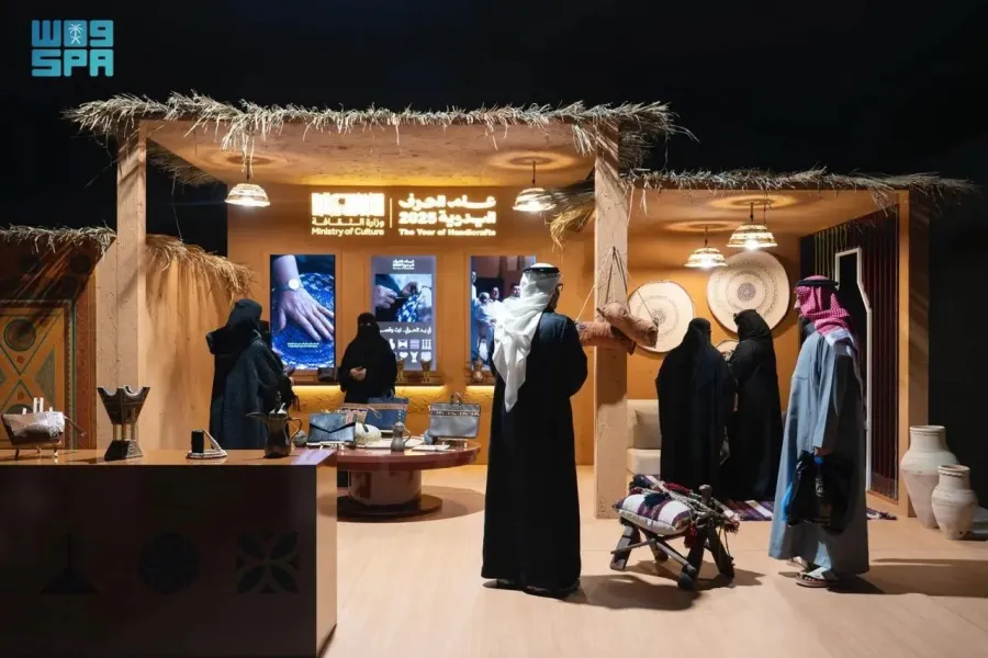 جناح الحِرف اليدوية حاضر ضمن فعاليات مهرجان الملك عبدالعزيز للإبل - الصورة من وكالة الأنباء السعودية "واس"