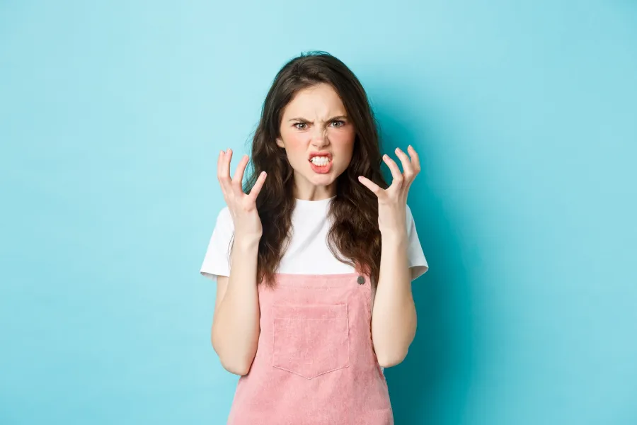 تفسير حلم الغضب في المنام- مصدر الصورة: Freepik by benzoix