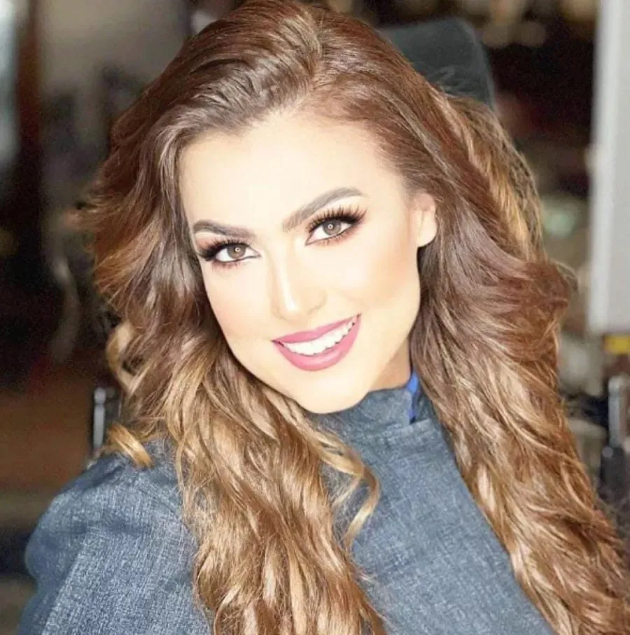 سيمون- الصورة من حسابها الخاص على "فيسبوك"