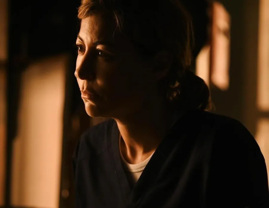 منة شلبي من كواليس مسلسل أصحاب الأرض - الصورة من صفحة قناة dmc على إنستغرام