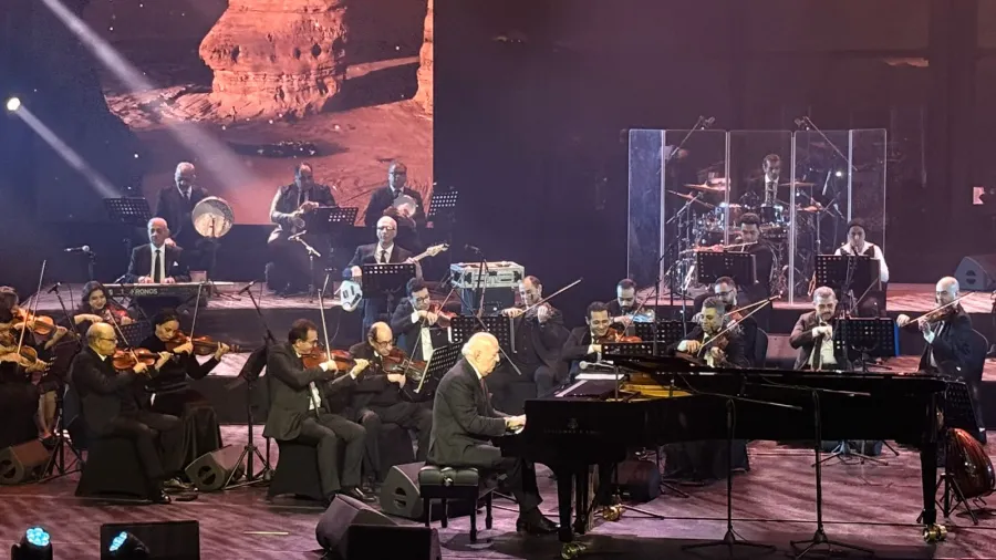 الموسيقار عمر خيرت ومن حفله في العلا