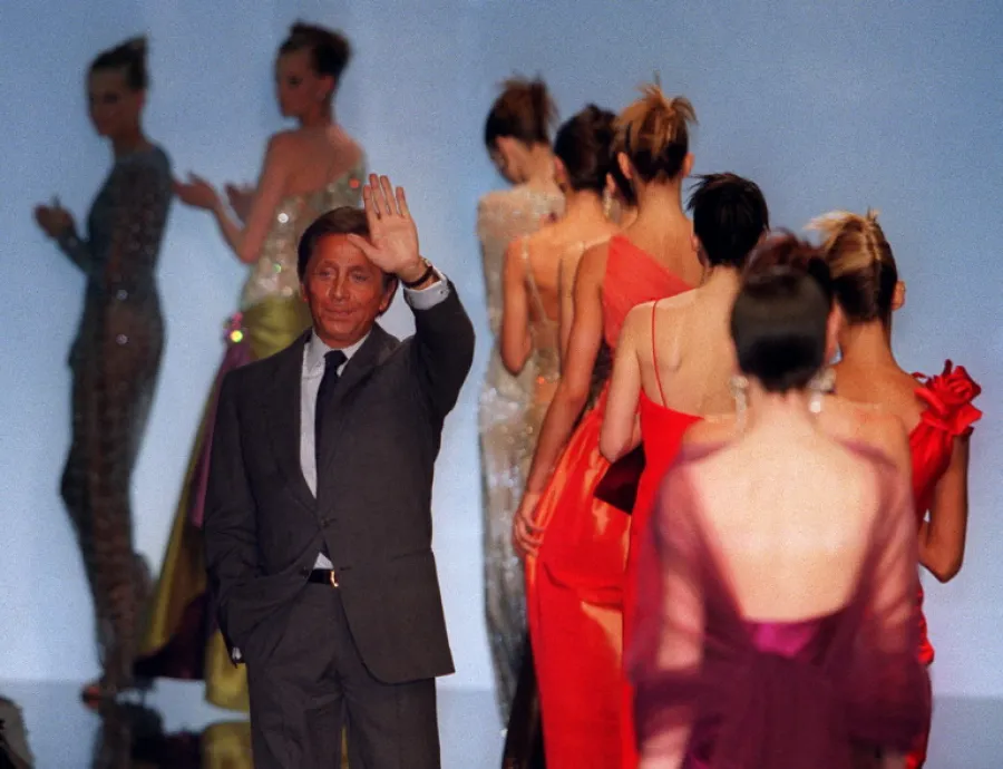 فالنتينو Valentino - مصدر الصورة JEAN-PIERRE MULLER / AFP