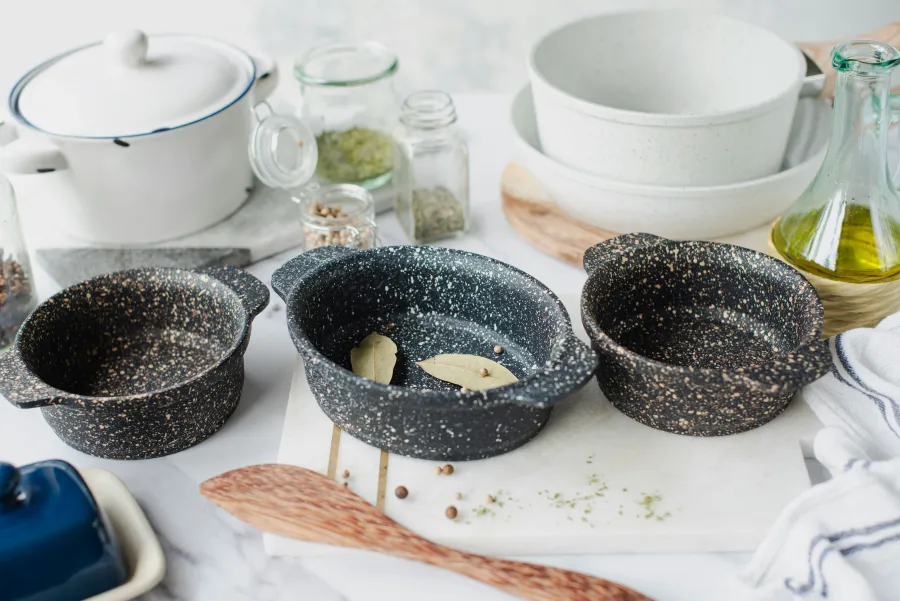 أواني طهي جرانيتية