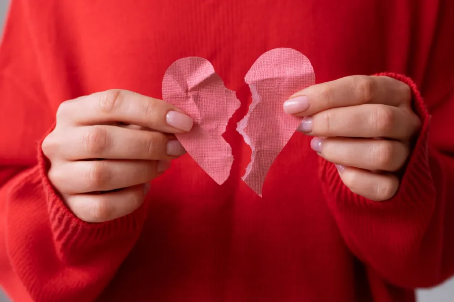 مشاكل برج الجدي العاطفية وأسبابها الخفية