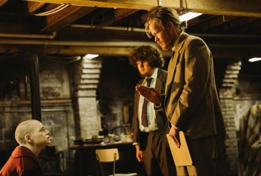 فيلم Bugonia - الصورة من موسوعة السينما العالمية IMDB