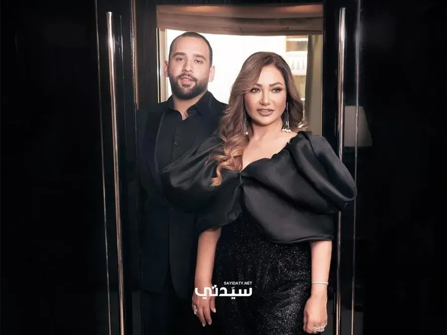 ليلى علوي وابنها خالد من جلسة تصوير خاصة لسيدتي