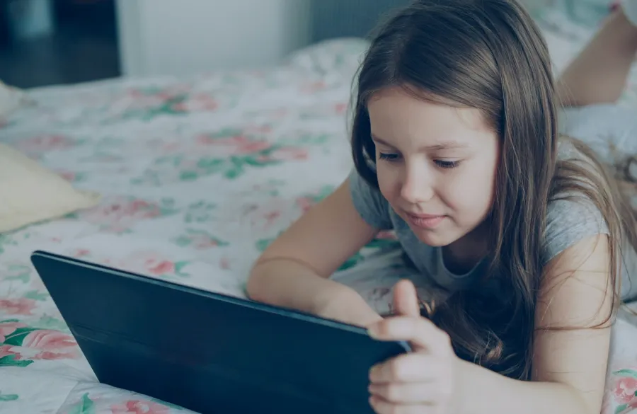  وسائل التواصل