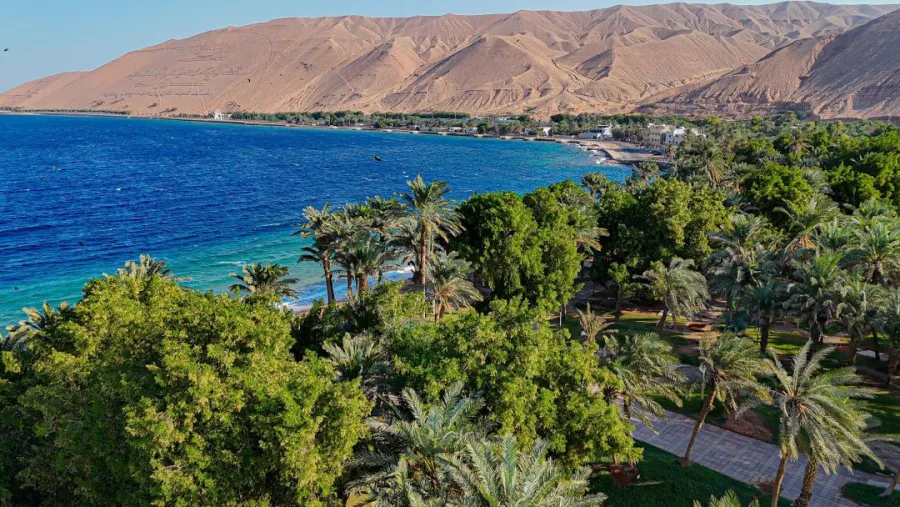 واجهة بحرية بمنطقة تبوك شمال غربي السعودية