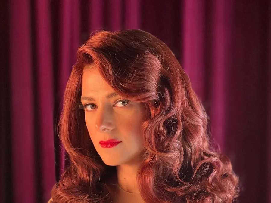 دنيا سمير غانم من مسرحية انستونا - الصورة من حسابها على انستغرام