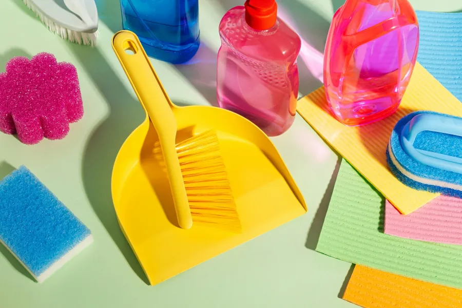 تنظيف المنزل