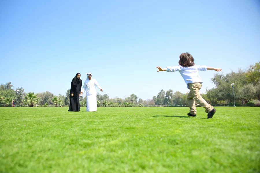الاحتفال بمناسبة في يوم الطفل الخليجي-مصدر الصورة:gettyimages