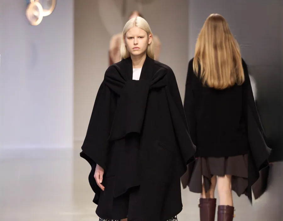 إطلالة من باسكواليتي Pasqualetti -الصورة من Launchmetrics/Spotlight ©