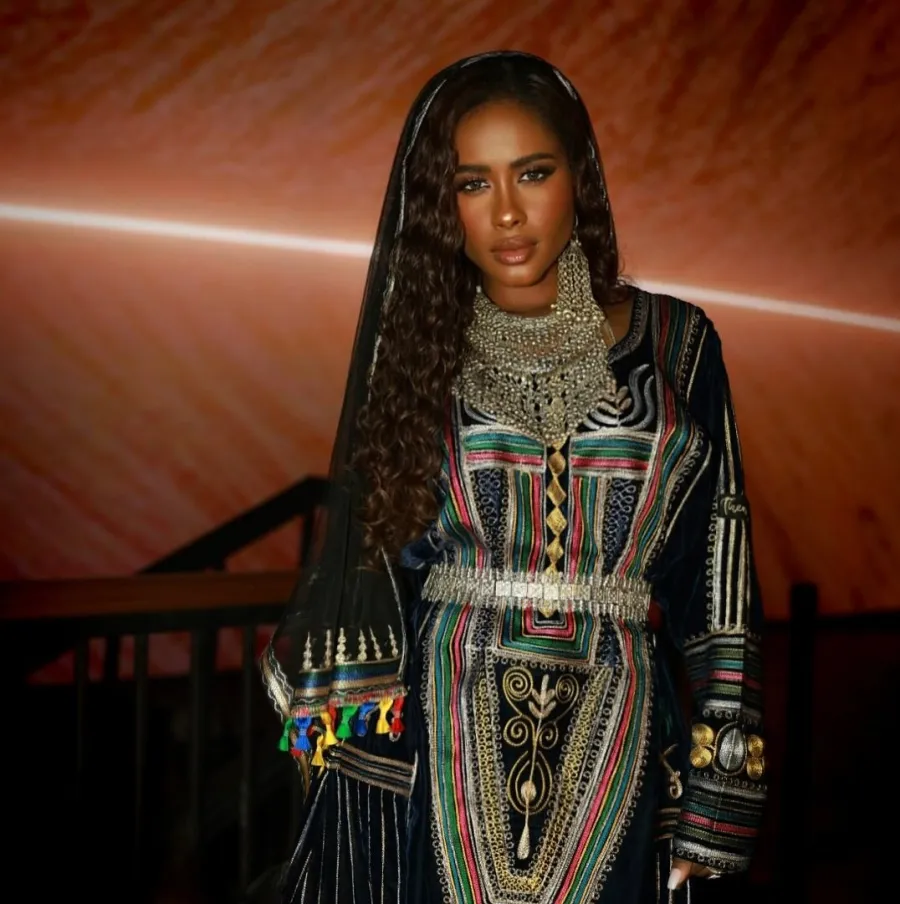 داليا مبارك بالزي التراثي - الصورة من صفحتها على انستغرام 