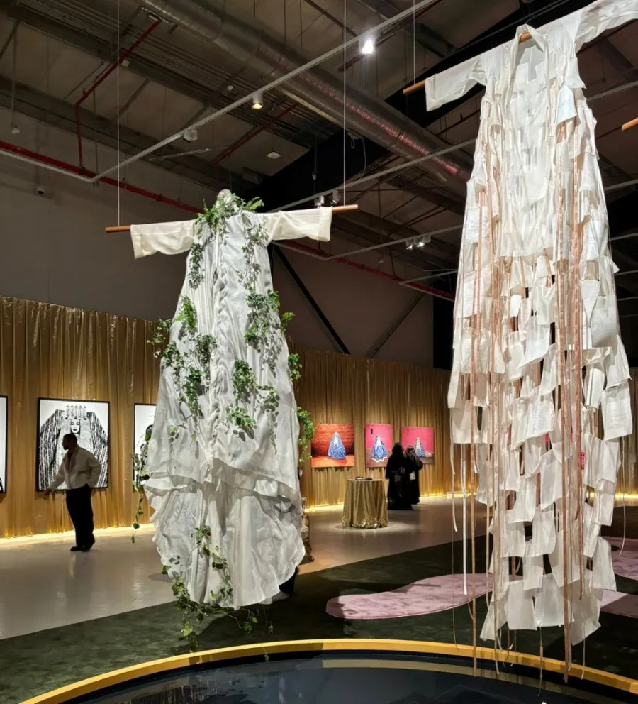 مشاركات من معرض ليلة عمر- الصورة  خاصة بسيدتي من  تصوير زكية البلوشي