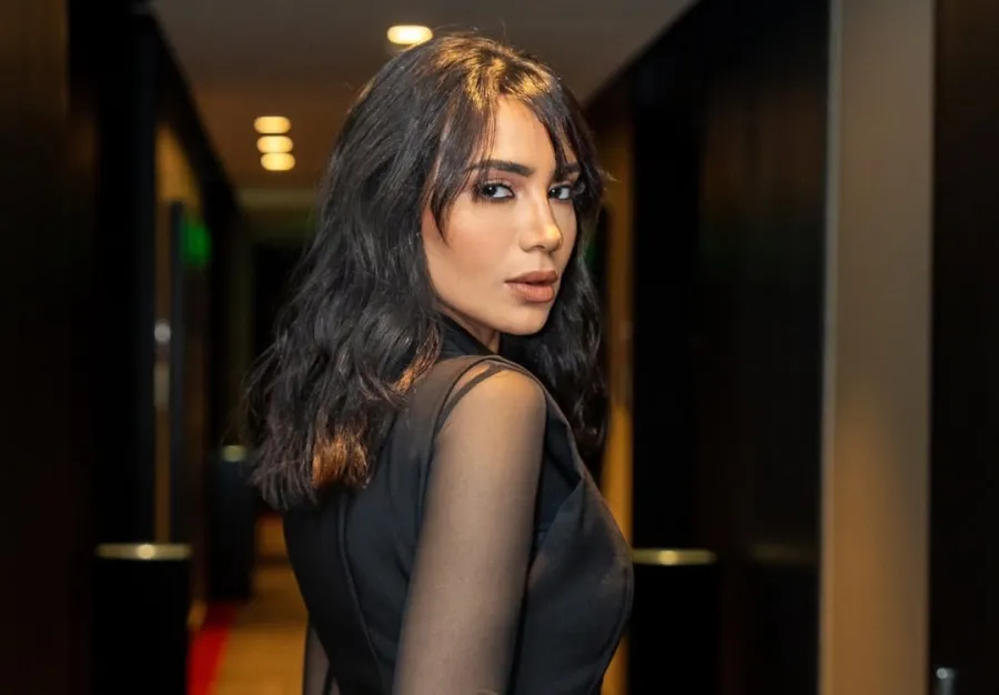 لبنى عبد العزيز - الصورة من صفحتها على انستغرام