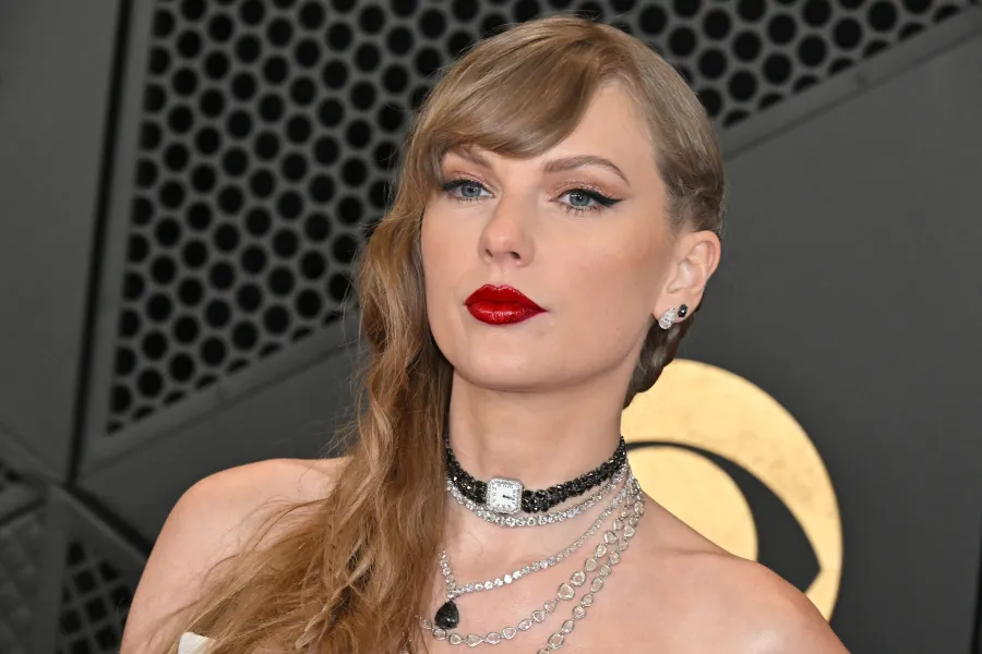 تايلور سويفت Taylor Swift من حفل غرامي 2024 - مصدر الصورة: ROBYN BECK / AFP