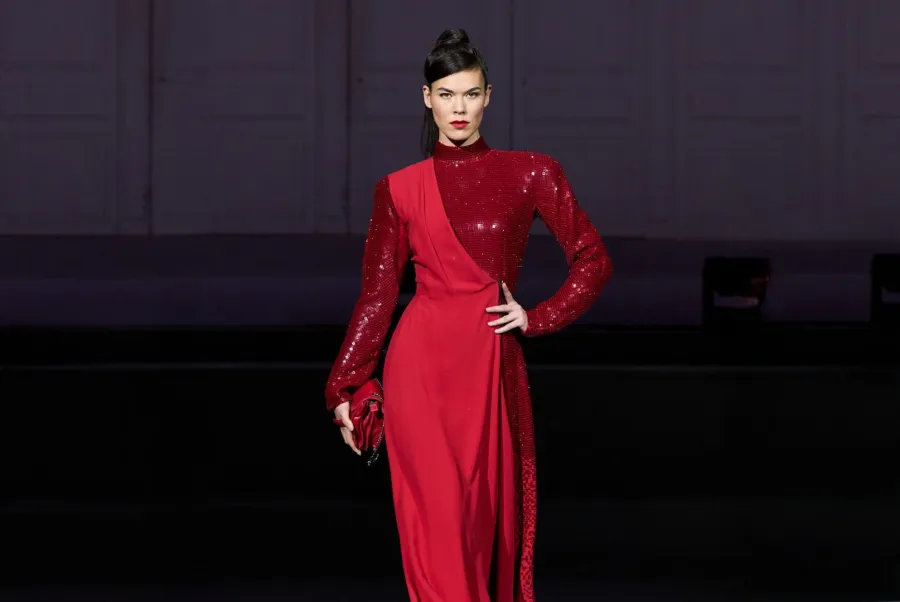 فستان من جوليان فورنييه Julien Fournié -مصدر الصورة Launchmetrics/Spotlight ©