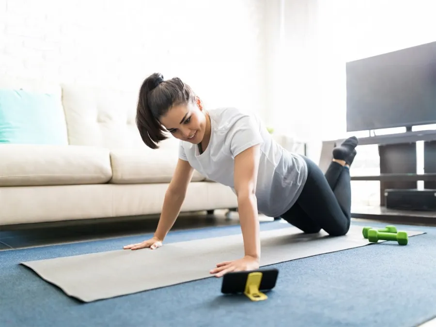 تمارين خفيفة في رمضان لحرق الدهون- المصدر Image By Freepik