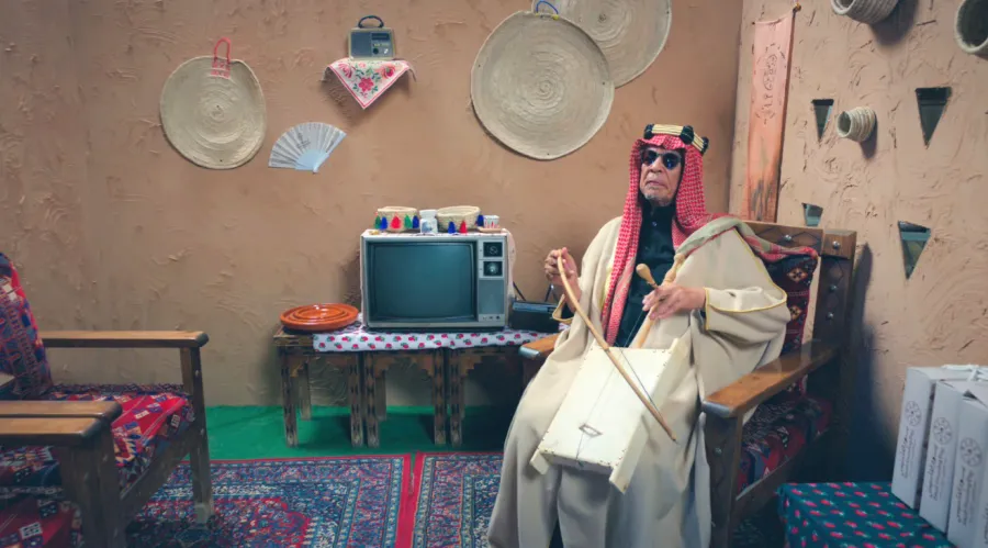 علي المدفع بملابس خاصة بيوم التأسيس- الصورة من حساب فيصل العيسى على منصة x