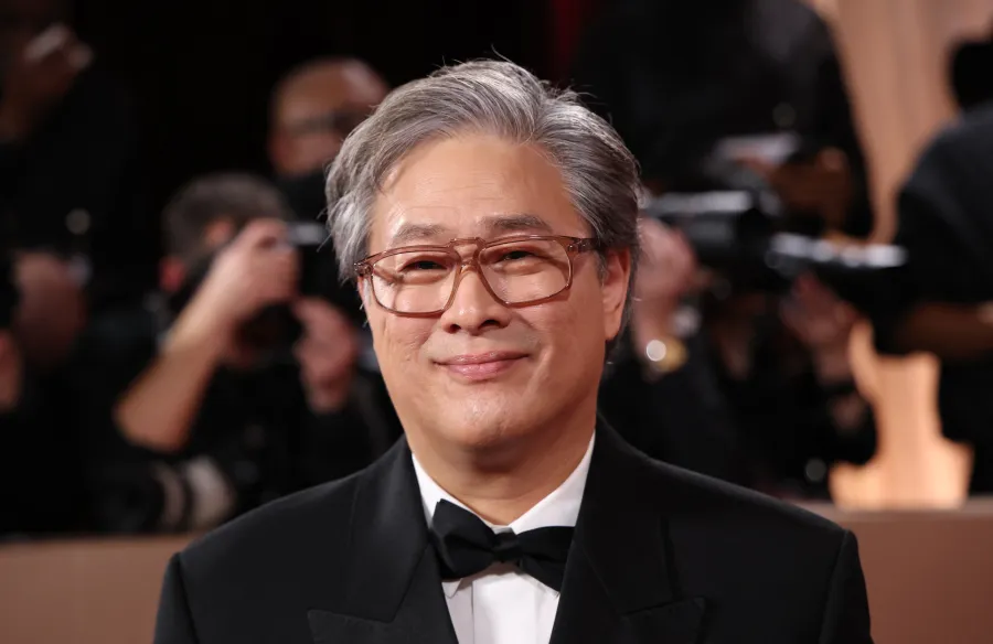 المخرج بارك تشان ووك Park Chan-Wook من حفل الغولدن غلوب 2026 - مصدر الصورة: MICHAEL TRAN / AFP