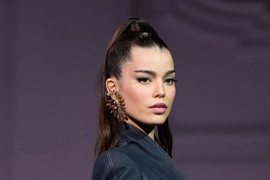 تسريحات شعر تمنحك مظهراً أصغر سناً 